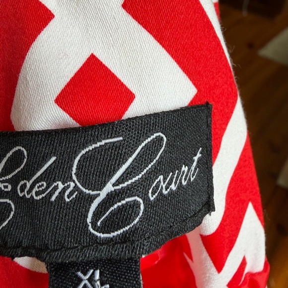 Eden Court Red Geometric Jacket - Picture 9 of 9